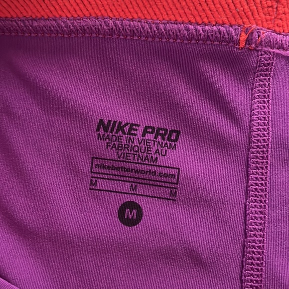 Purple Nike crop leggings - Picture 2 of 2
